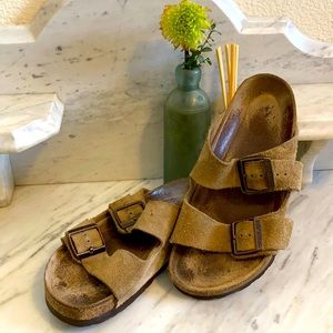 Birkenstock Tobacco Suede Arizona Sandalsq